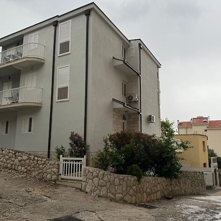 House 100M From The Beach With Free Parking And Breakfast Baška Voda Exterior foto