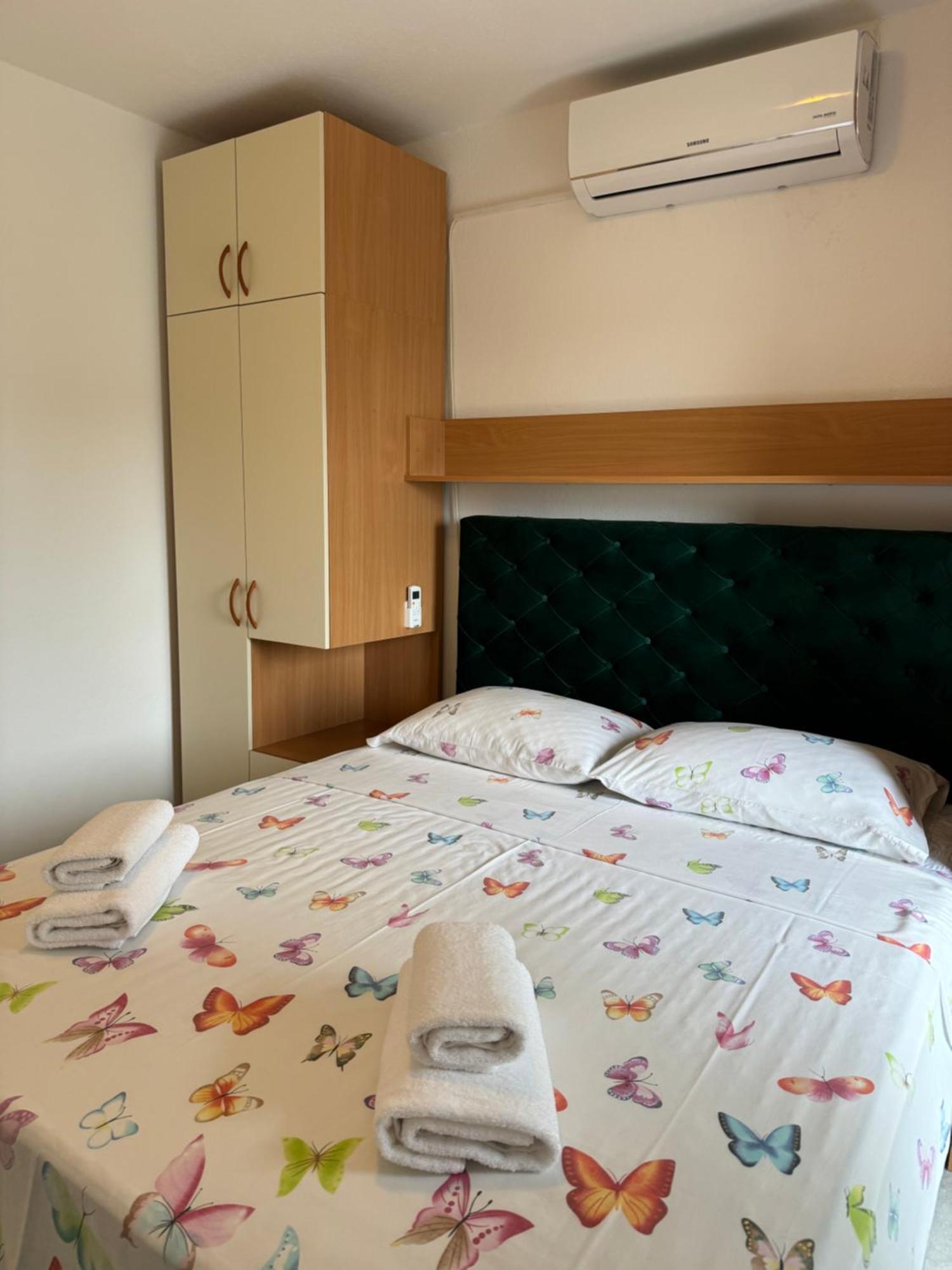House 100M From The Beach With Free Parking And Breakfast Baška Voda Exterior foto