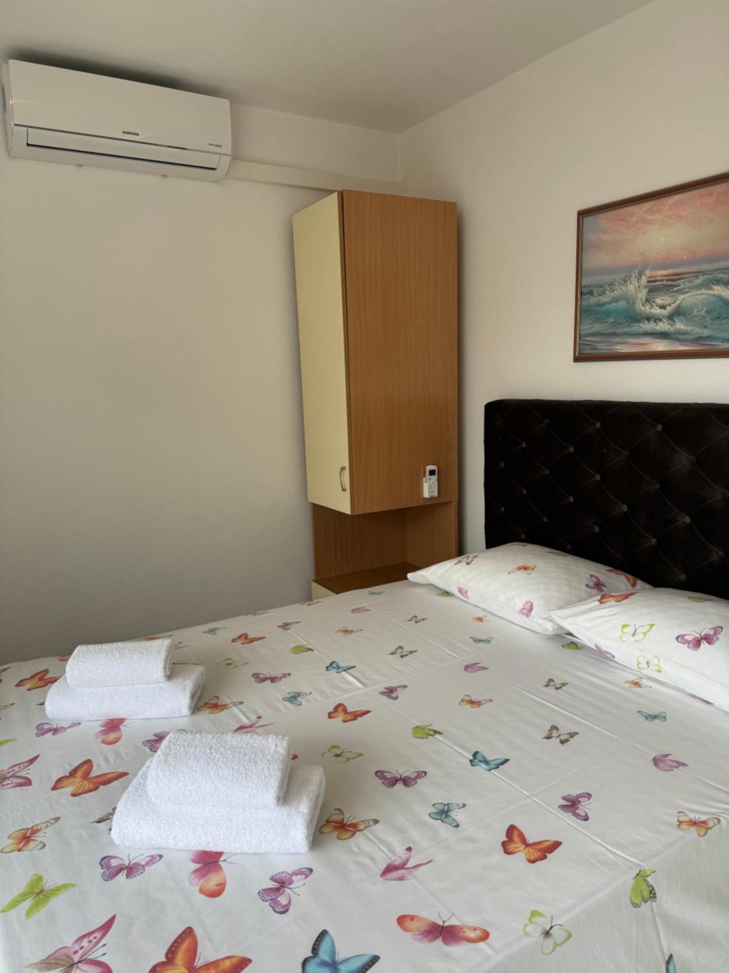 House 100M From The Beach With Free Parking And Breakfast Baška Voda Exterior foto