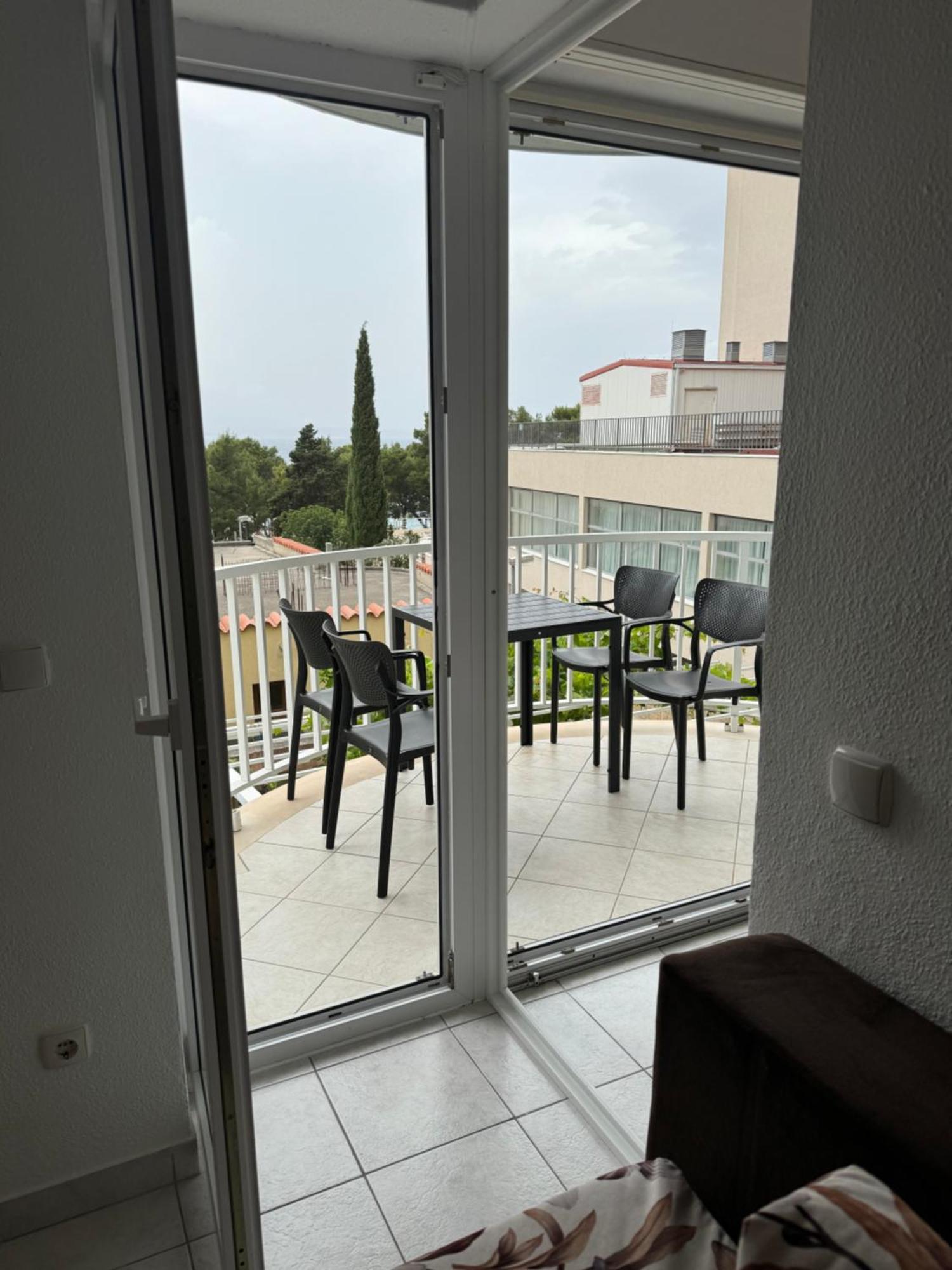 House 100M From The Beach With Free Parking And Breakfast Baška Voda Exterior foto