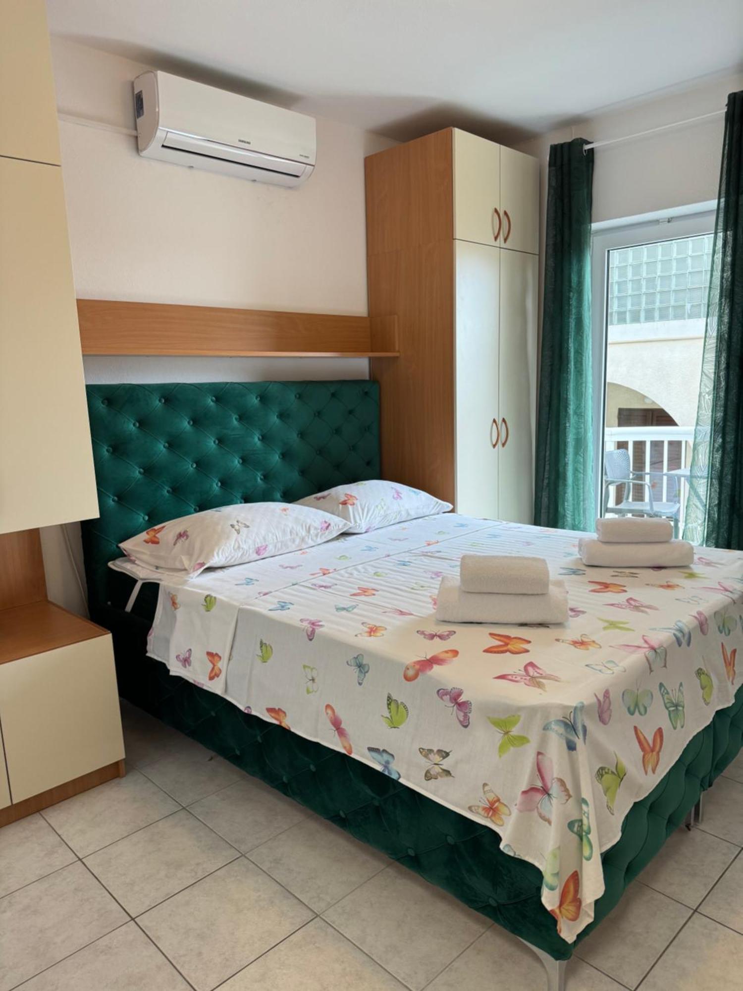 House 100M From The Beach With Free Parking And Breakfast Baška Voda Exterior foto