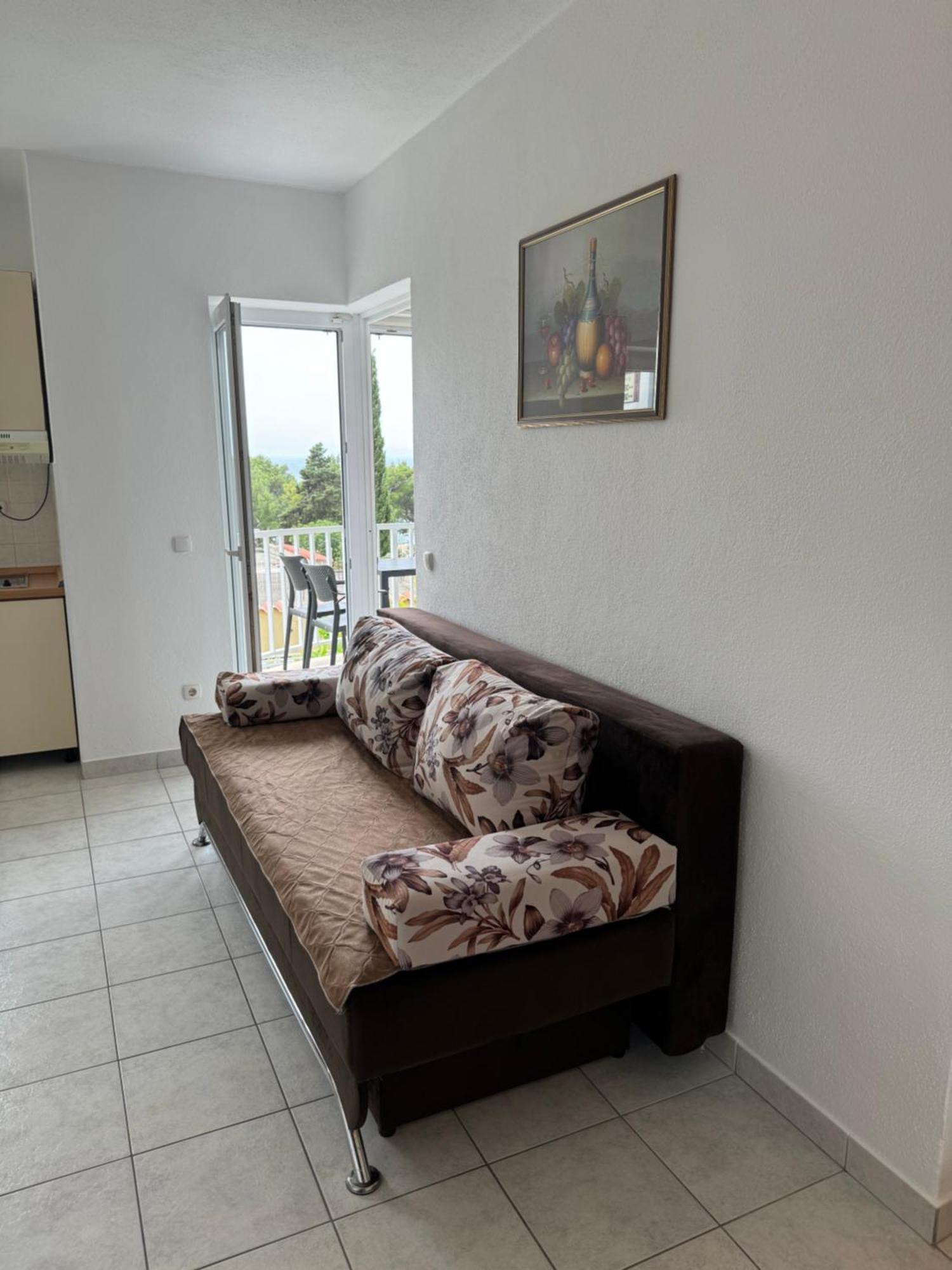 House 100M From The Beach With Free Parking And Breakfast Baška Voda Exterior foto