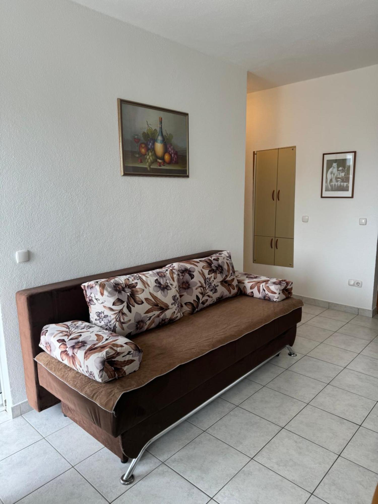 House 100M From The Beach With Free Parking And Breakfast Baška Voda Exterior foto