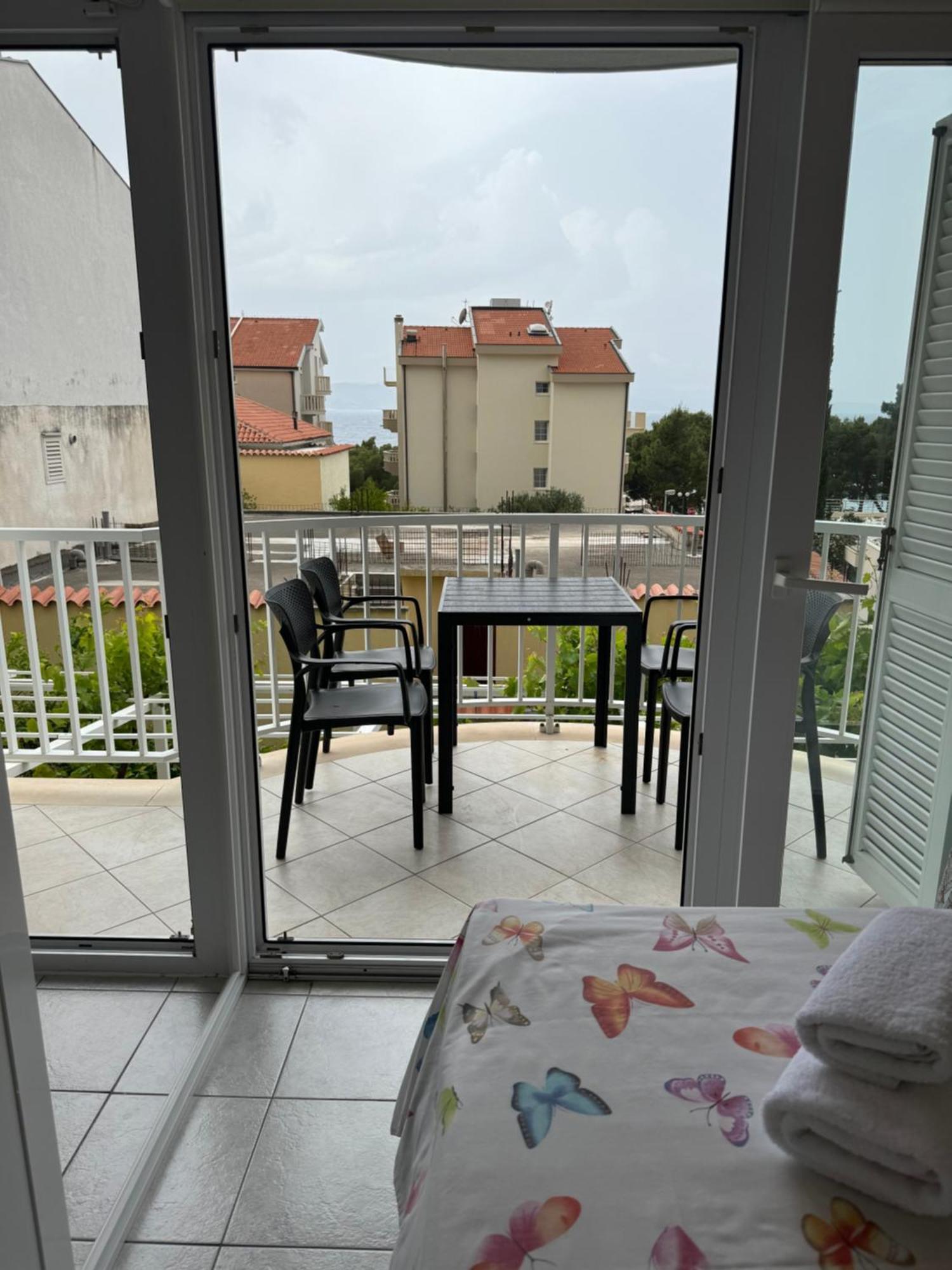 House 100M From The Beach With Free Parking And Breakfast Baška Voda Exterior foto